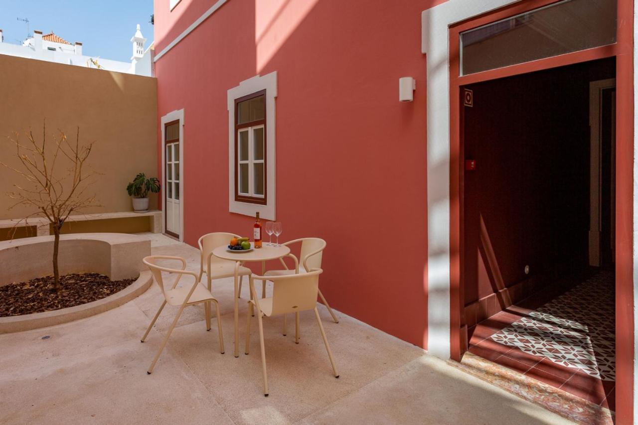 Princess Building W/Pool By Lovelystay Vila Real de Santo António Eksteriør billede