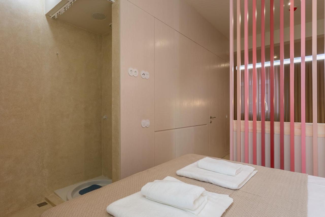 Princess Building W/Pool By Lovelystay Vila Real de Santo António Eksteriør billede