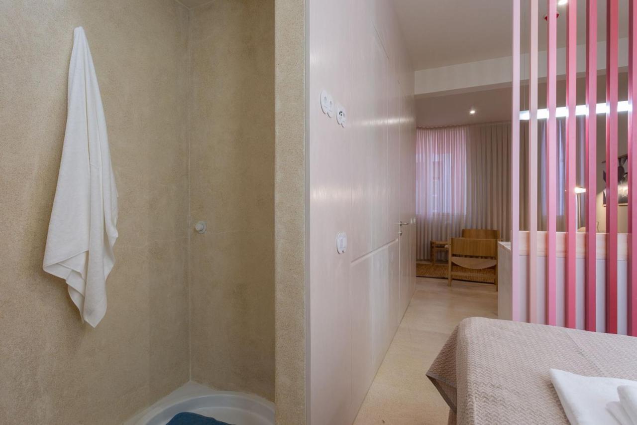 Princess Building W/Pool By Lovelystay Vila Real de Santo António Eksteriør billede